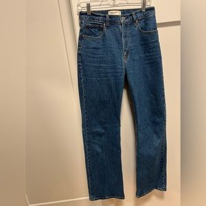 Abercrombie & Fitch The 90s Relaxed Jean Size 26 R